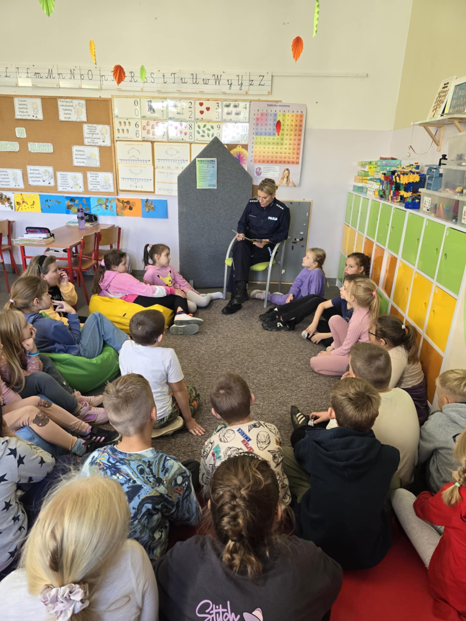 Klikaj z gow - innowacja pedagogiczna: policjantka