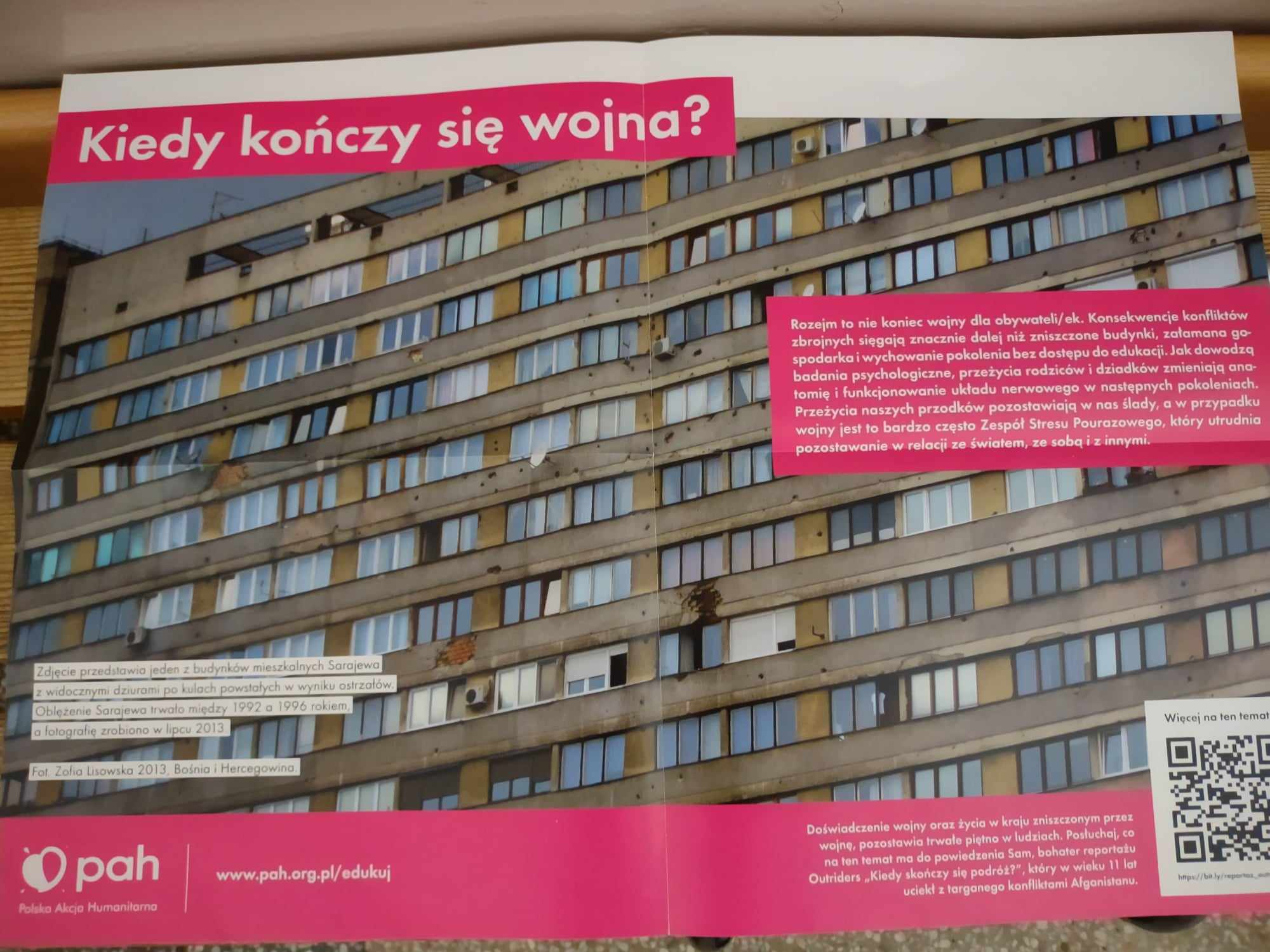 Wystawa plakatw Polskiej Akcji Humanitarnej Wojna i pokj