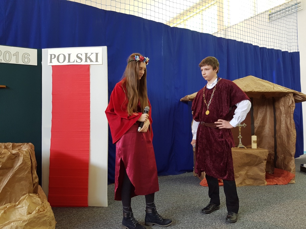 Przedstawienie z okazji 1050 Rocznic Chrztu Polski