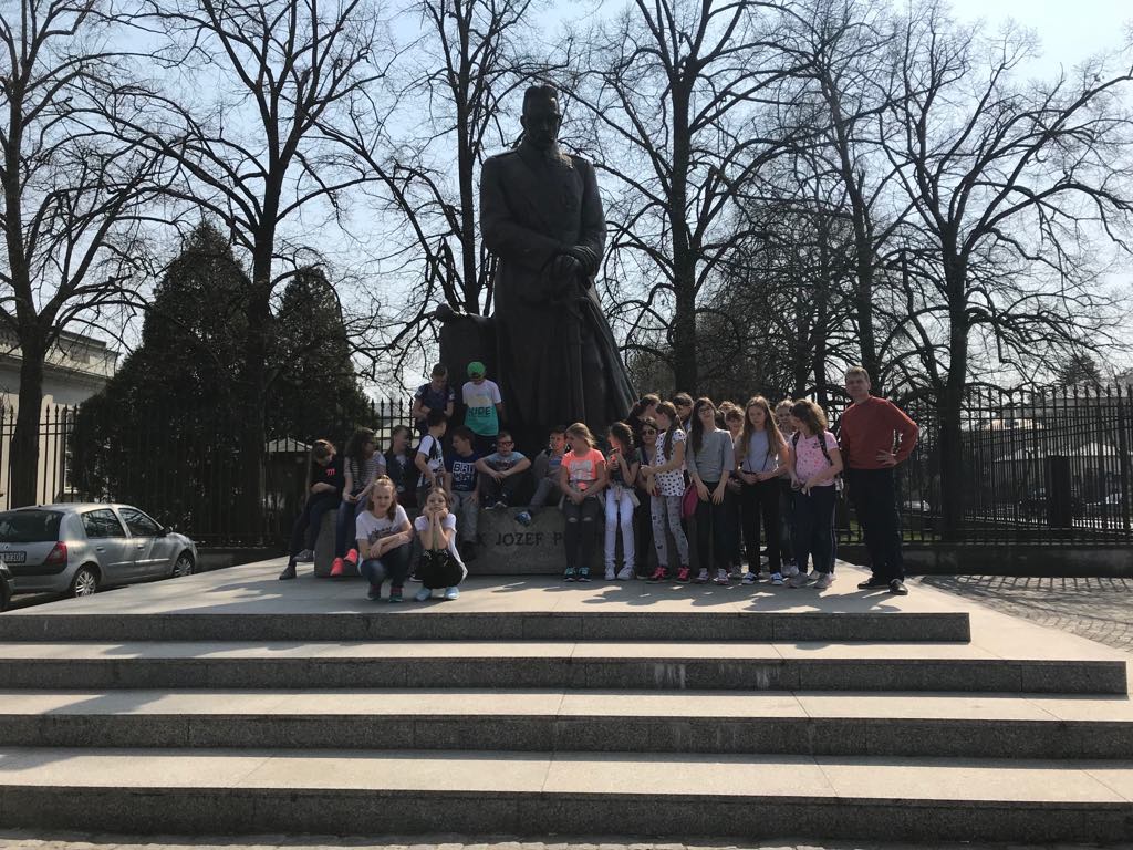 Wycieczka uczniw klasy pitej do Warszawy