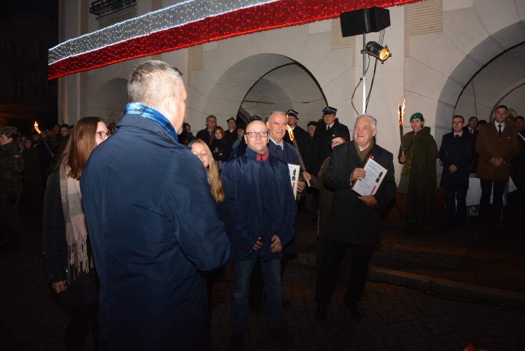 Wrczenie statuetki im. gen. Stanisawa Taczaka