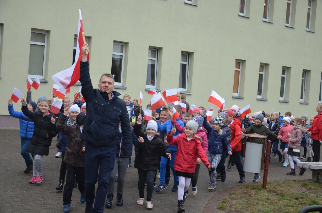 Sztafeta stu okre na 100. rocznic odzyskania niepodlegoci