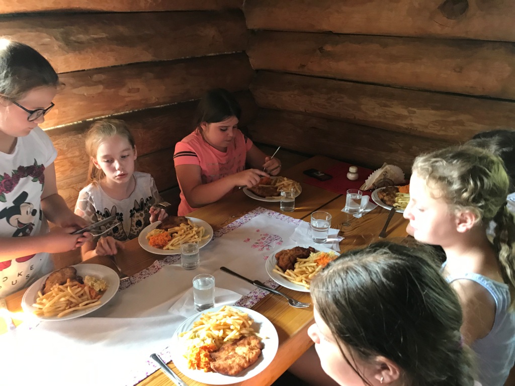 Wycieczka uczniw klasy trzeciej i czwartych do Torunia