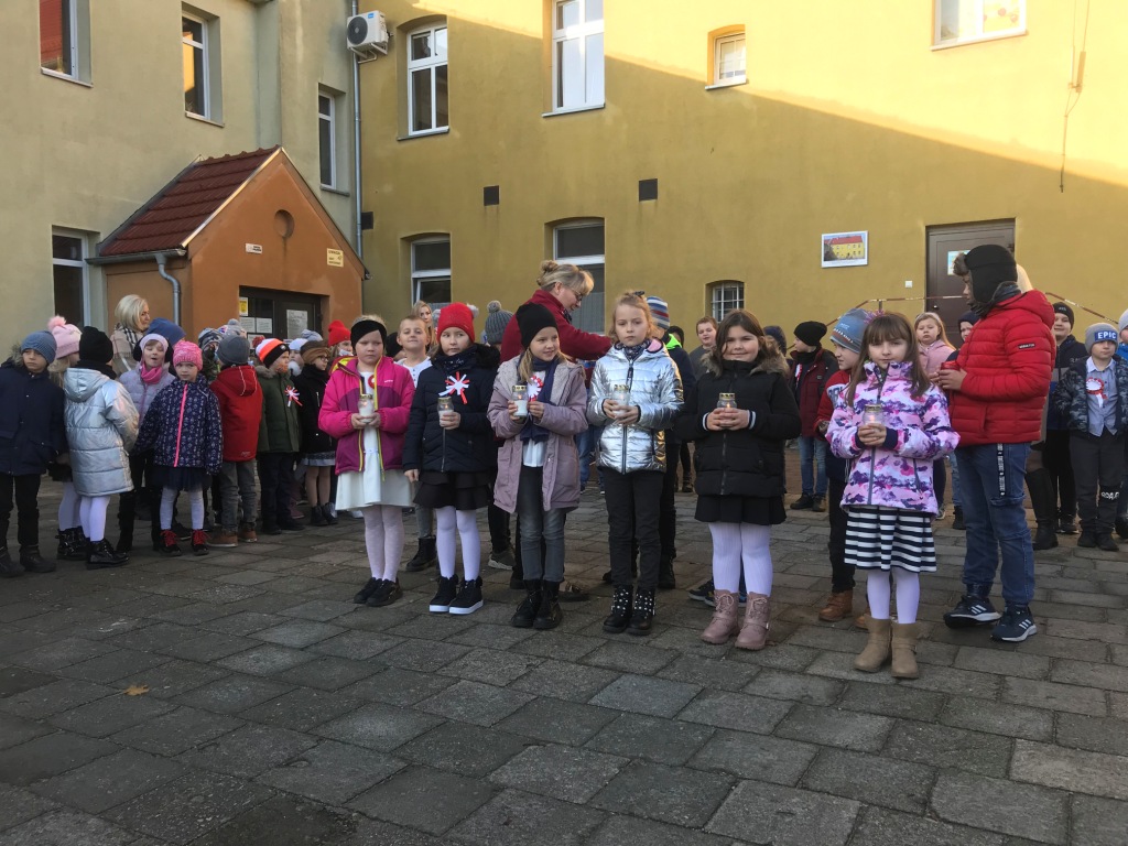 Akcja Dzieci ucz rodzicw - lekcja trzecia Niepodlega Polska