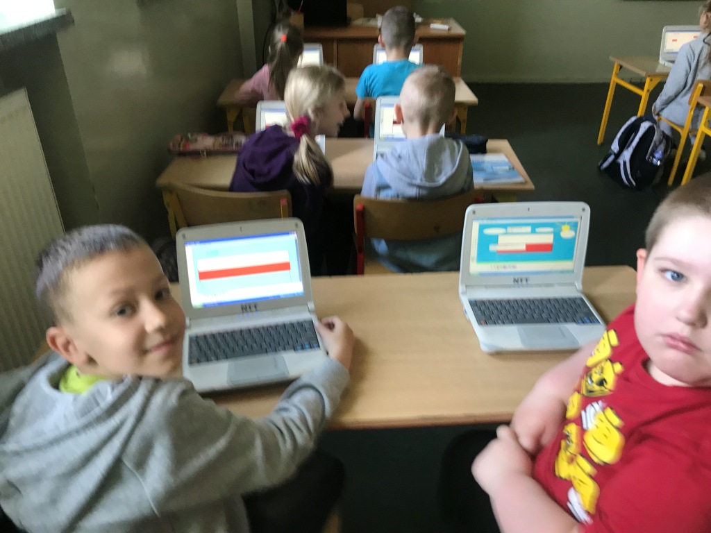 wita majowe na informatyce w klasach pierwszych