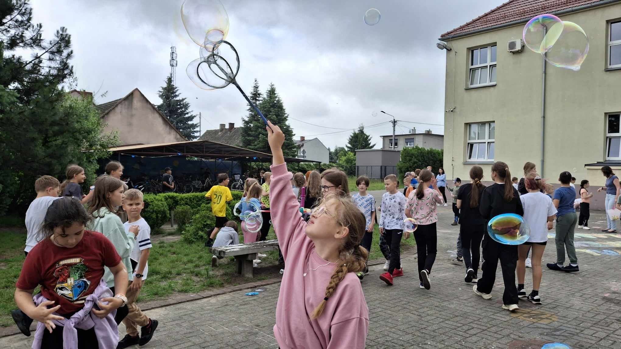 II Szkolny Festiwal Baniek Mydlanych