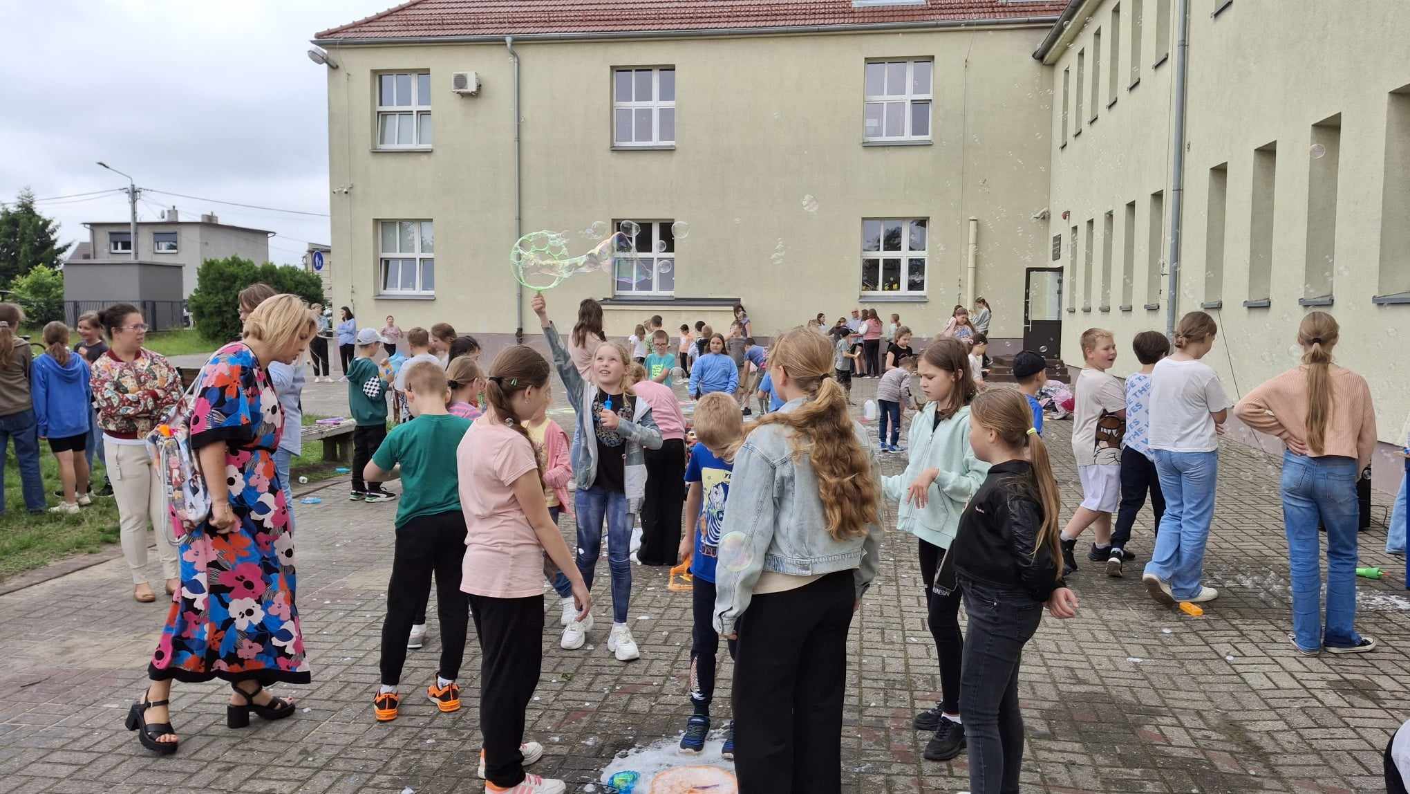 II Szkolny Festiwal Baniek Mydlanych