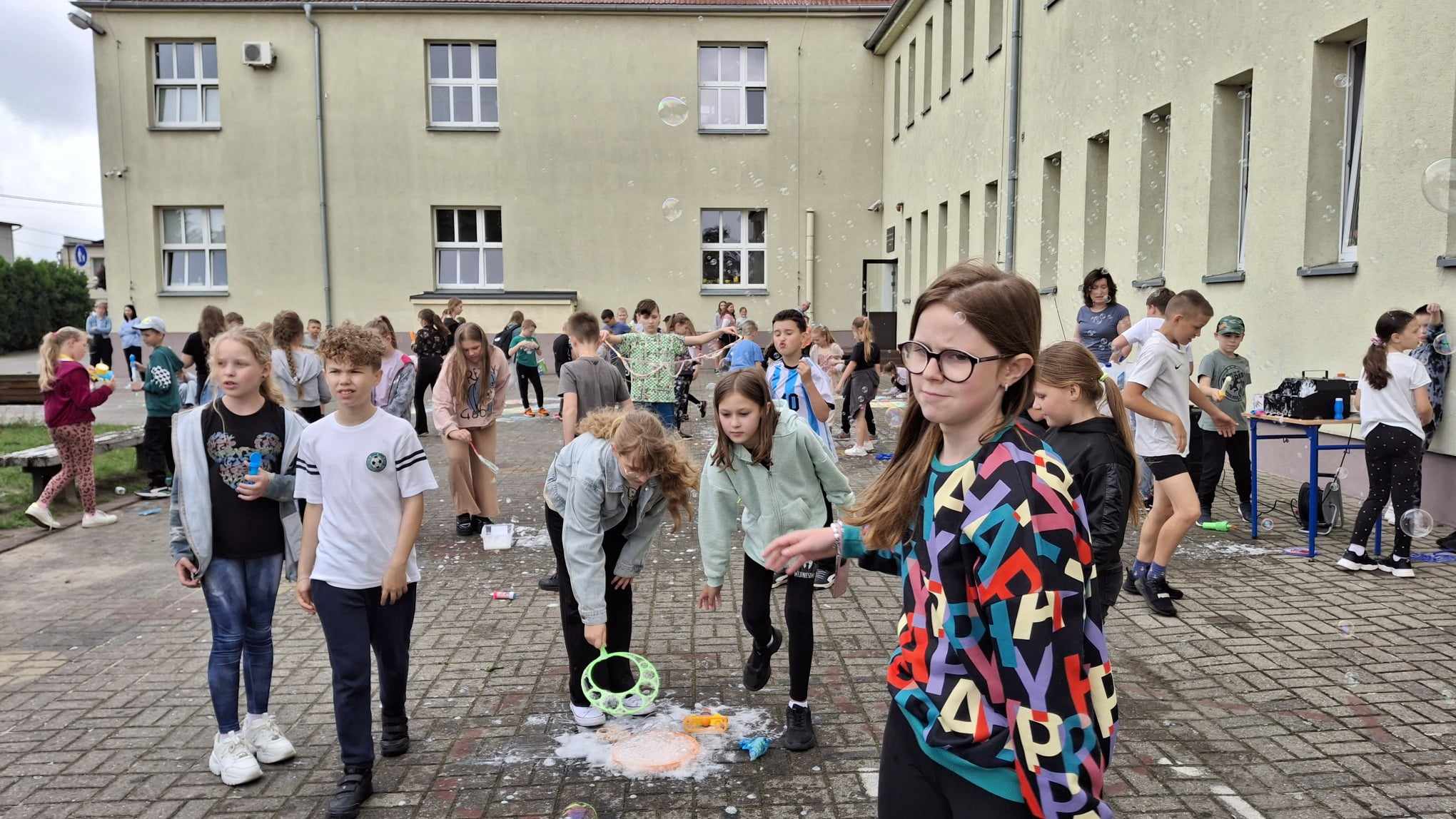 II Szkolny Festiwal Baniek Mydlanych