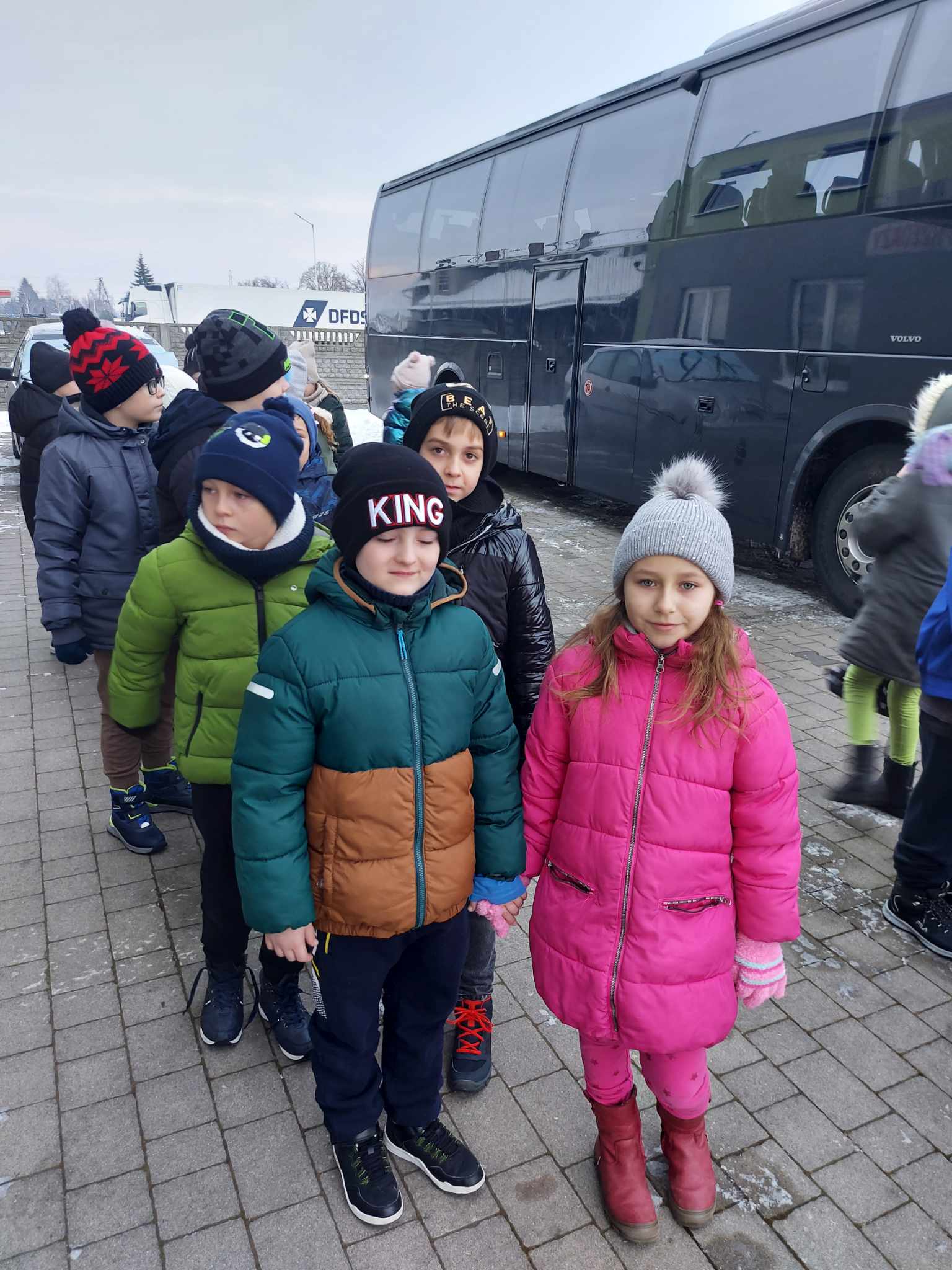 Wycieczka klas II do fabryki bombek LOTOS-duo w Nowej Obrz