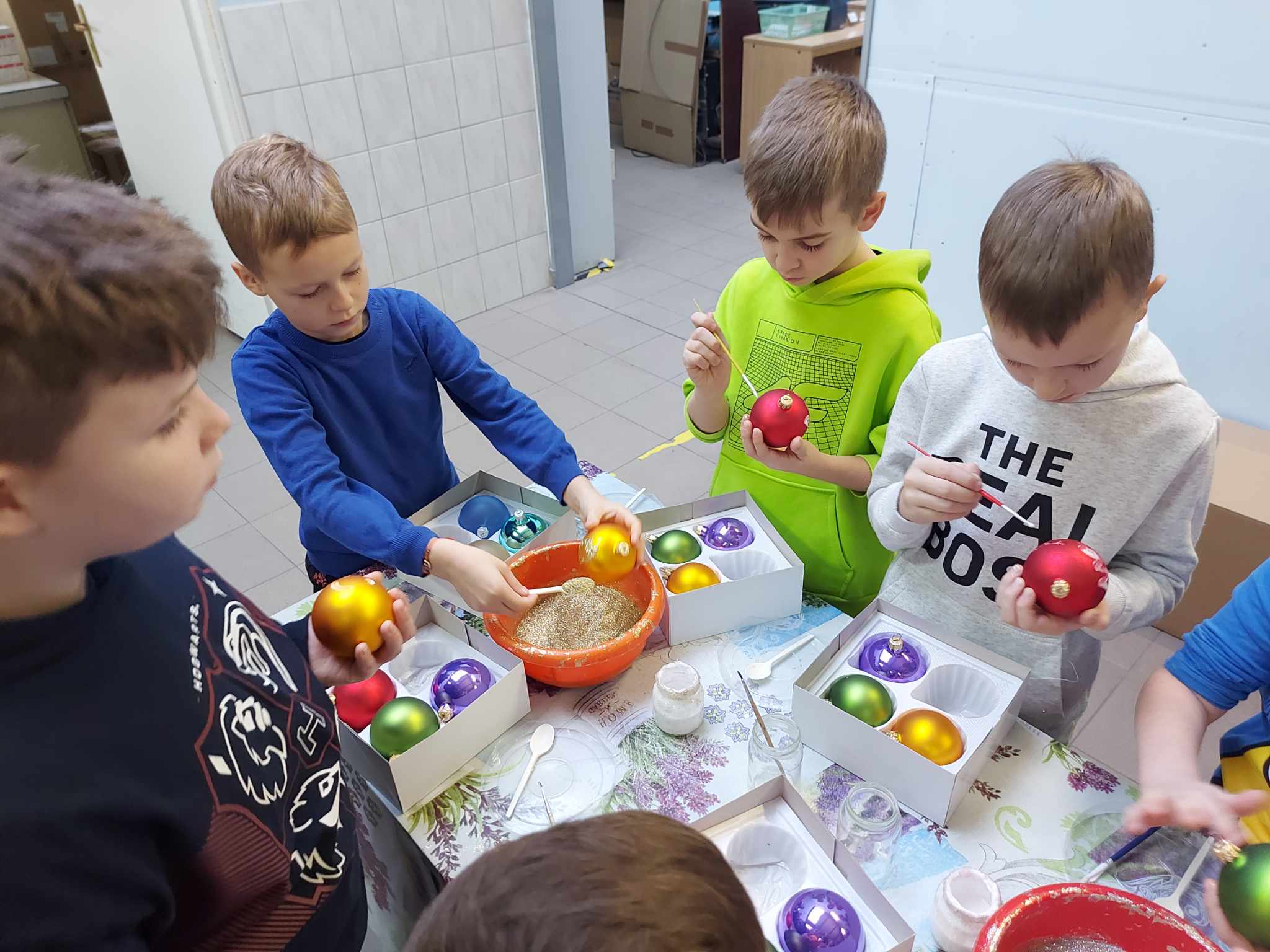 Wycieczka klas II do fabryki bombek LOTOS-duo w Nowej Obrz